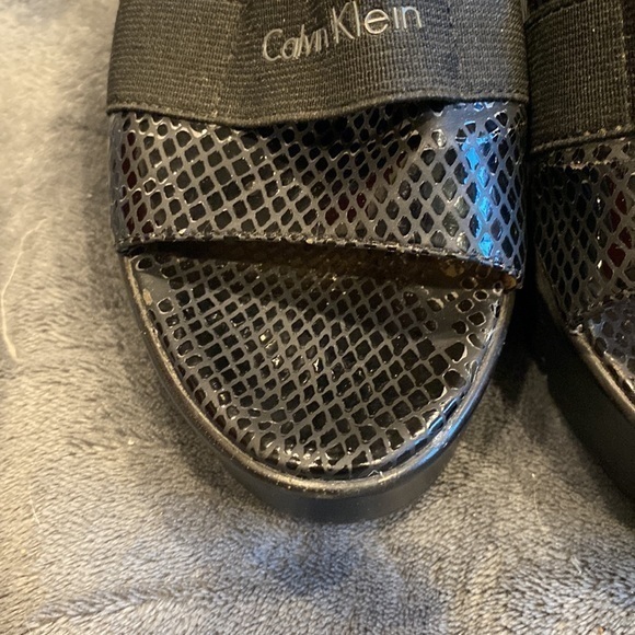 Black wedge platforms Calvin Klein size 5.5 - Picture 3 of 9